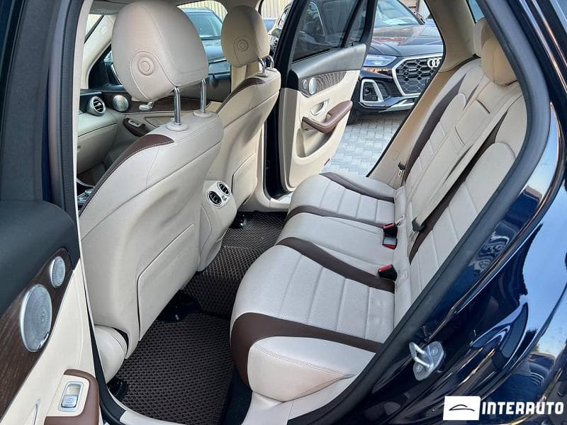 2019 Mercedes GLC 350e — Miniatură 23