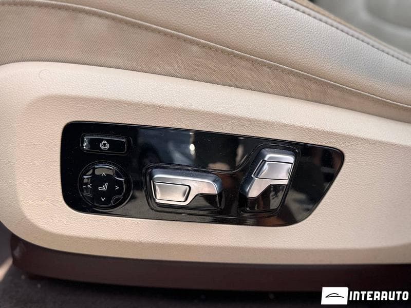 2019 BMW X5 4.0i — Miniatură 18