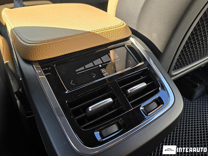 Volvo XC 90 2015 — Миниатюра 14