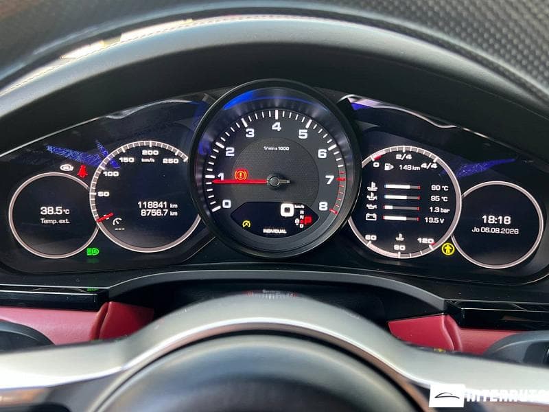 2018 Porsche Cayenne — Miniatură 10