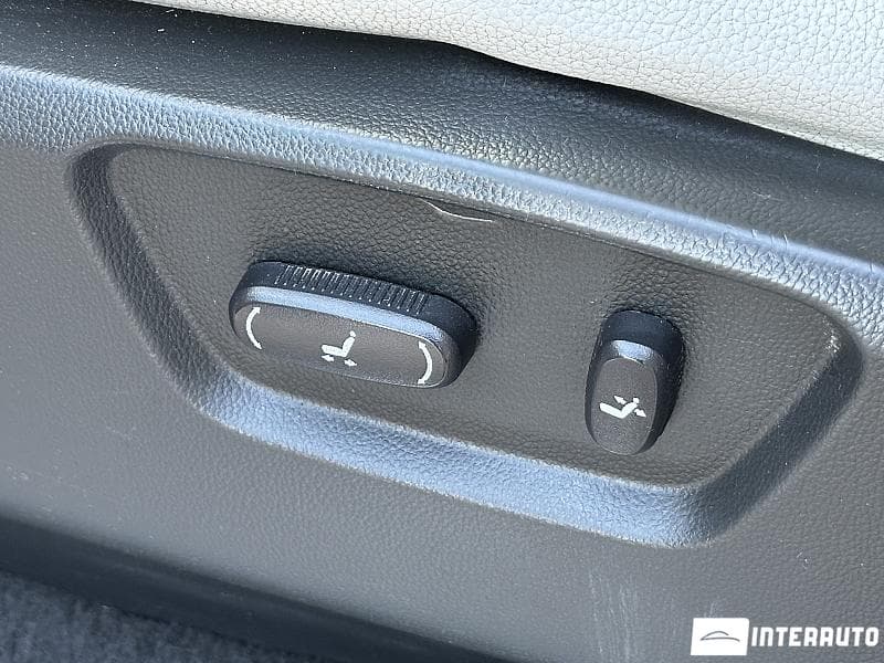 2012 Chevrolet Captiva — Miniatură 17