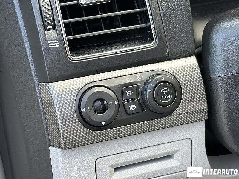 2012 Chevrolet Captiva — Miniatură 16