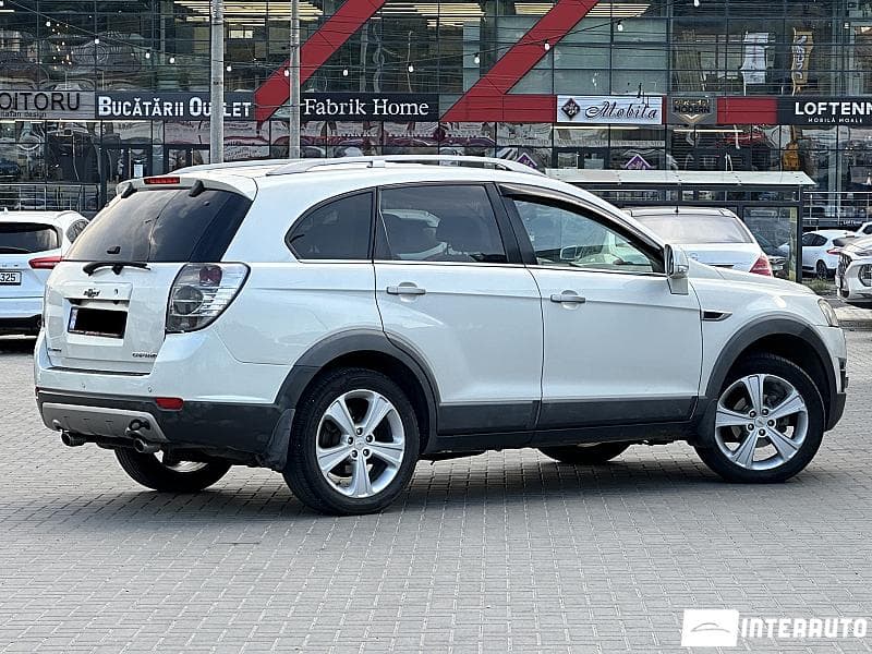 2012 Chevrolet Captiva — Miniatură 3