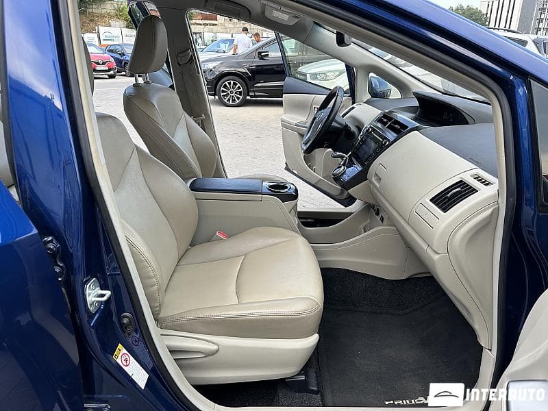 2016 Toyota Prius Plus / V — Miniatură 14
