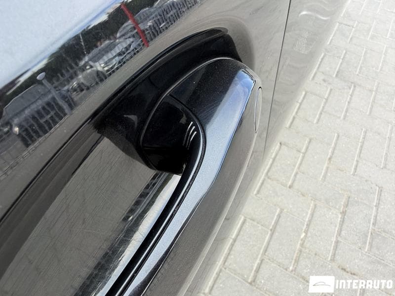 2020 BMW 330E — Miniatură 6