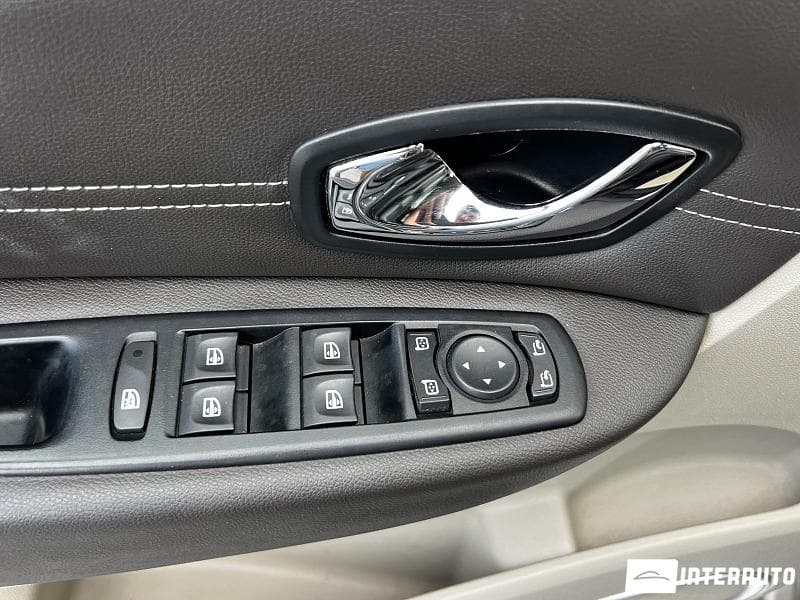 2012 Renault Scenic — Miniatură 17