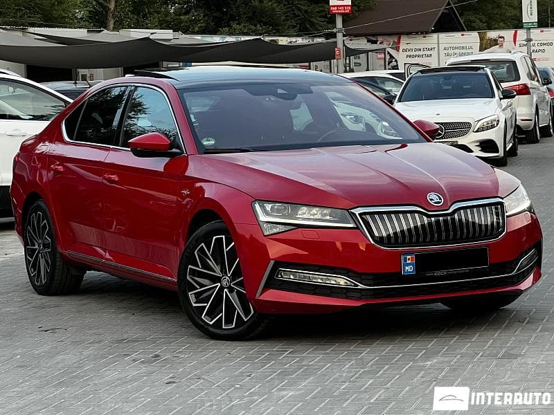 2021 Skoda Superb — Miniatură 3