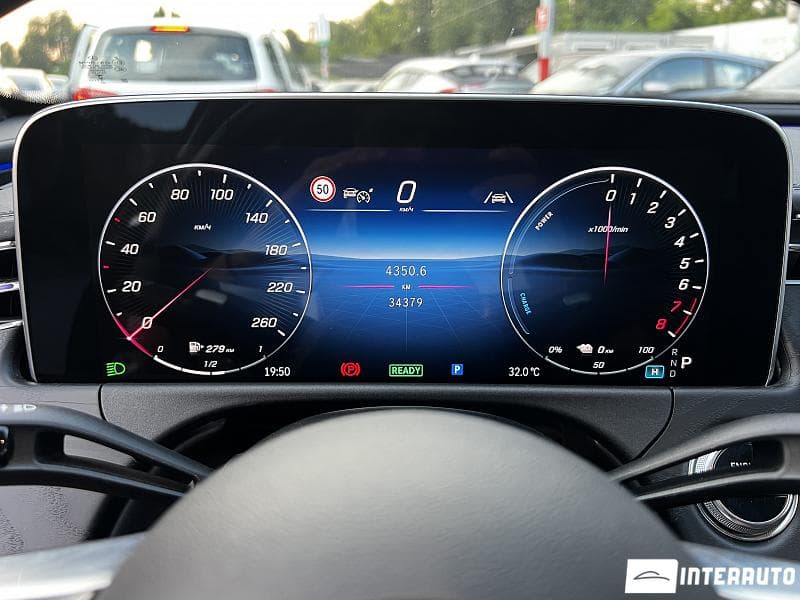 Mercedes E 300e 2023 — Миниатюра 10