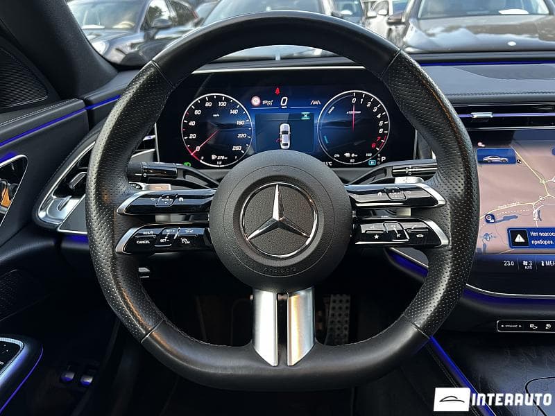 Mercedes E 300e 2023 — Миниатюра 9