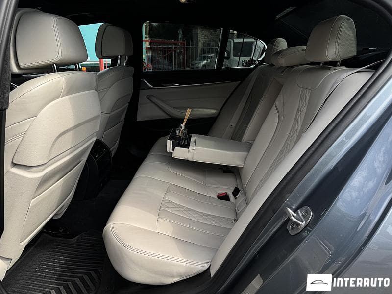 2017 BMW 530 — Miniatură 11