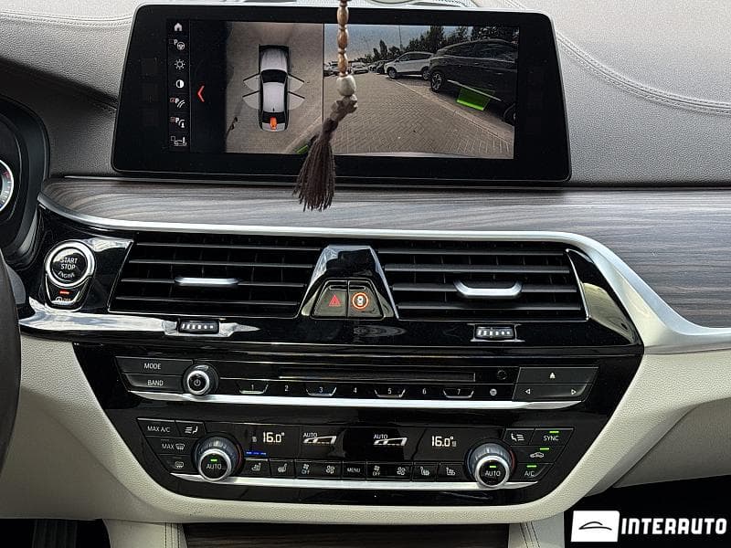 2017 BMW 530 — Miniatură 9