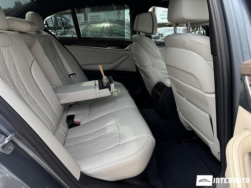 2017 BMW 530 — Miniatură 12