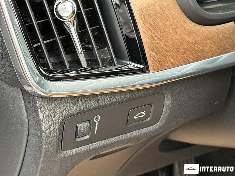 2016 Volvo S 90 — Miniatură 15