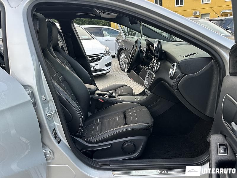 2017 Mercedes A 180 — Miniatură 15