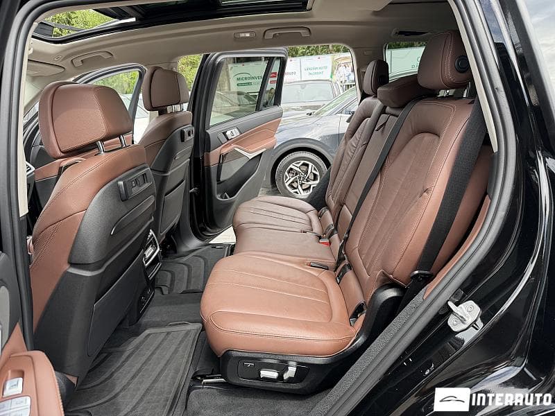 2020 BMW X7 4.0i — Miniatură 18