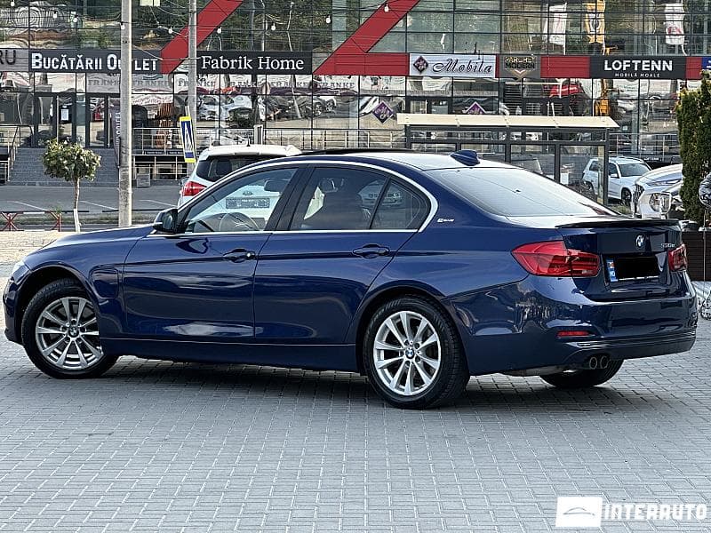BMW 330E 2018 — Миниатюра 4