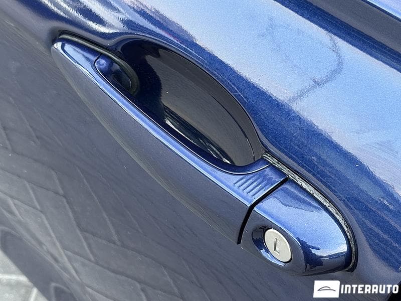 BMW 330E 2018 — Миниатюра 17