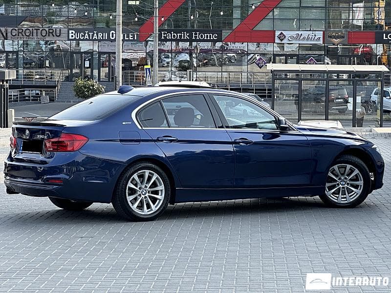 BMW 330E 2018 — Миниатюра 3