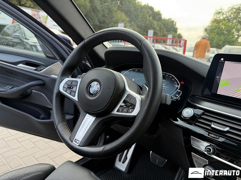 2020 BMW 530e — Miniatură 9