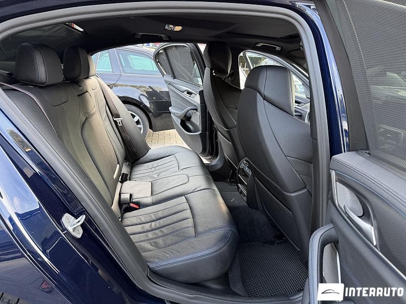 2020 BMW 530e — Miniatură 17