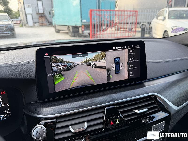 2020 BMW 530e — Miniatură 13