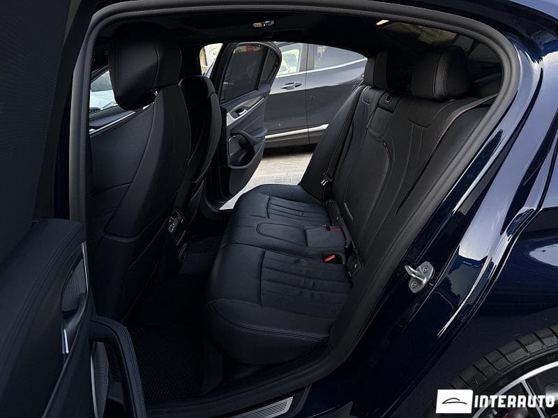 2020 BMW 530e — Miniatură 6