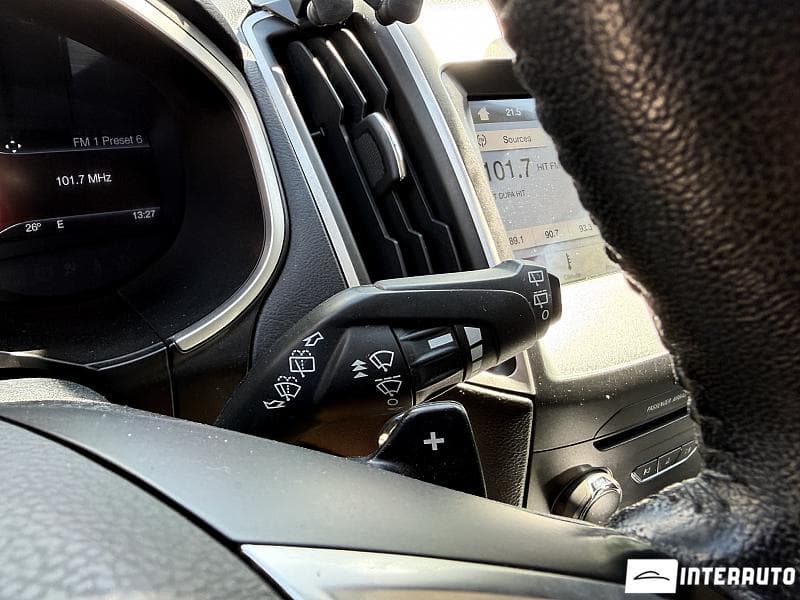 2016 Ford Edge — Miniatură 13