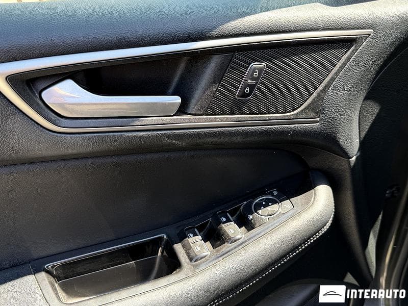 2016 Ford Edge — Miniatură 17