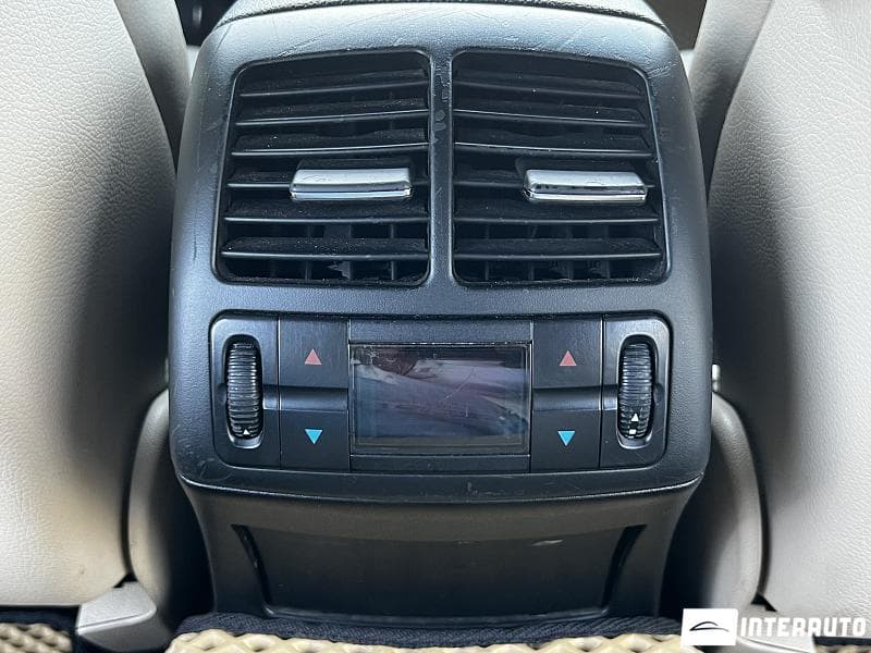 Mercedes E 220 2008 — Миниатюра 18