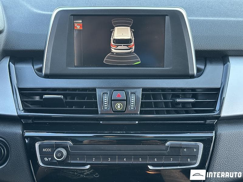 2015 BMW 216d — Miniatură 9