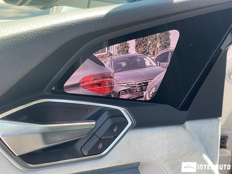 2021 Audi E-tron — Miniatură 6