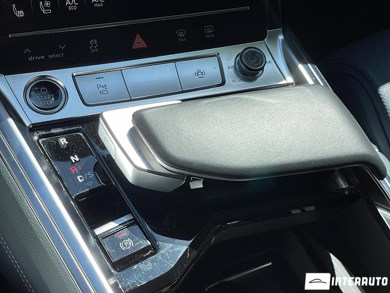 2021 Audi E-tron — Miniatură 17