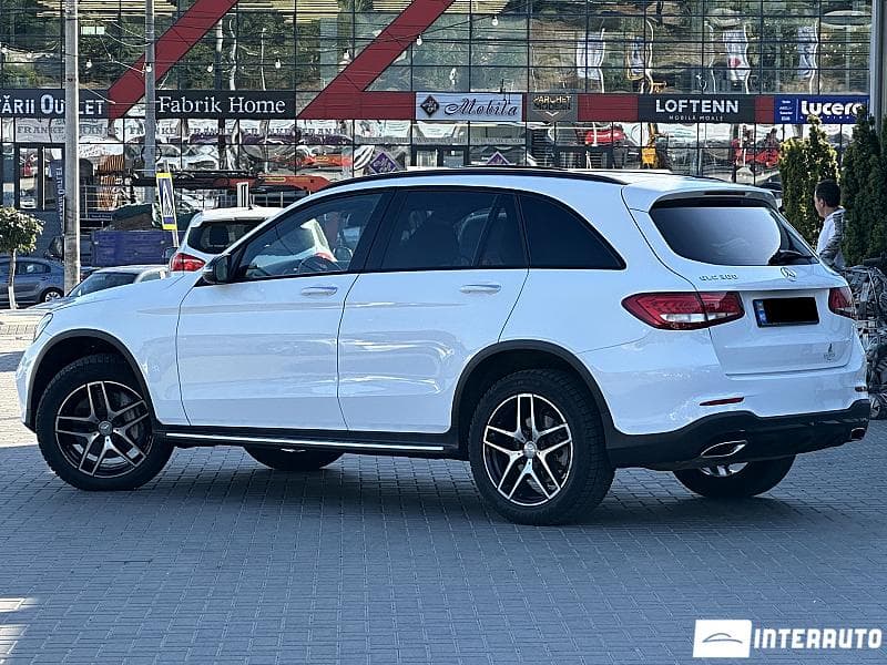 2016 Mercedes GLC 300 — Miniatură 4