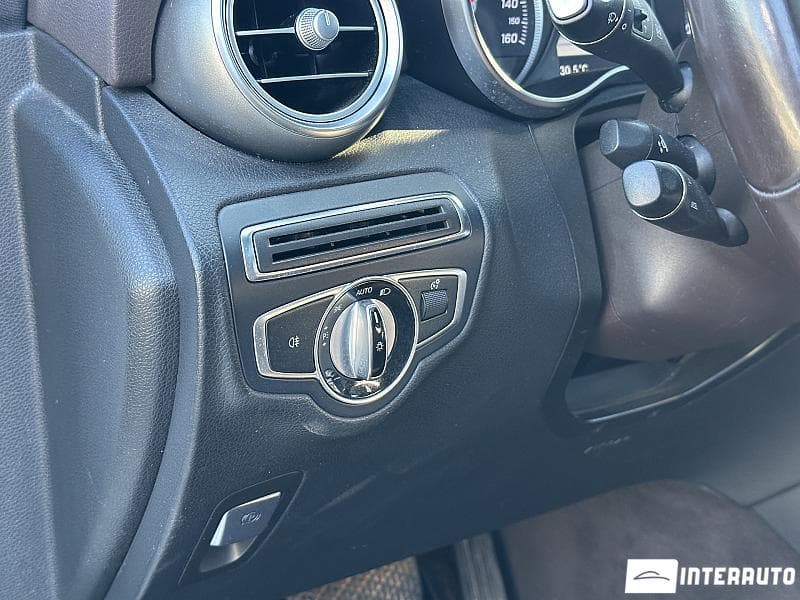 2016 Mercedes GLC 300 — Miniatură 18