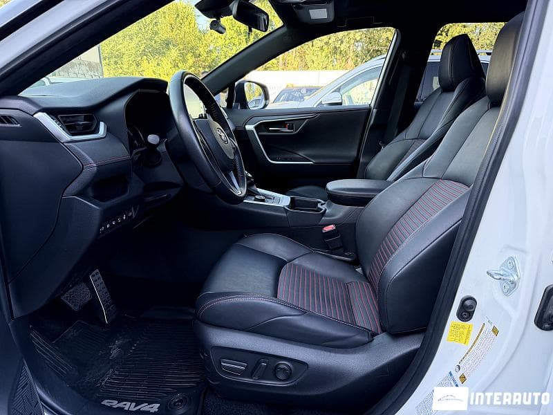Toyota Rav-4 2021 — Миниатюра 5