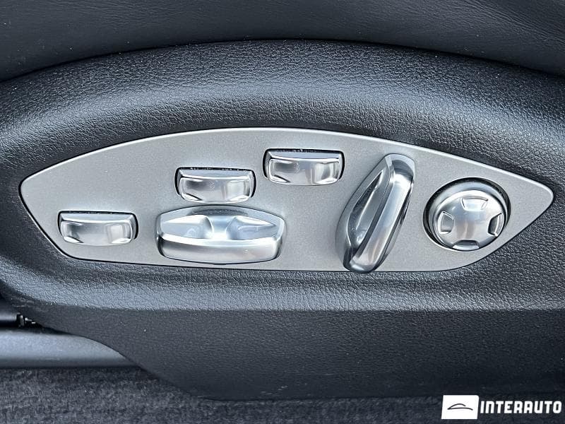 2019 Porsche Macan S — Miniatură 17