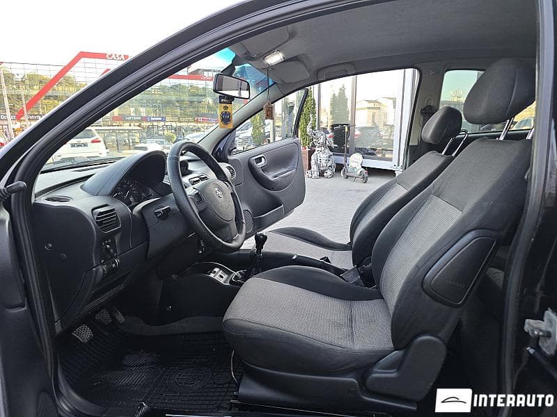 Opel Corsa 2004 — Миниатюра 5