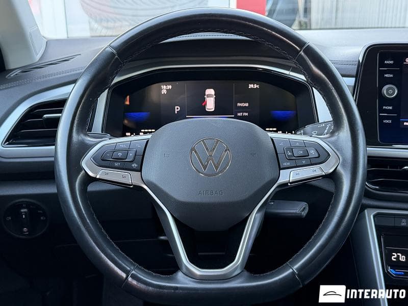 2023 Volkswagen T-Roc — Miniatură 10