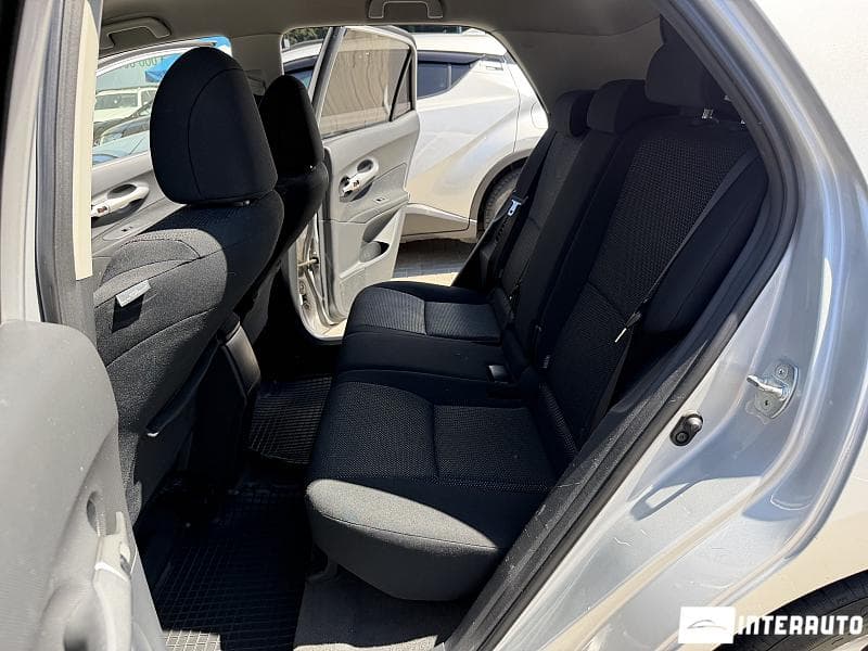 2010 Toyota Auris — Miniatură 15