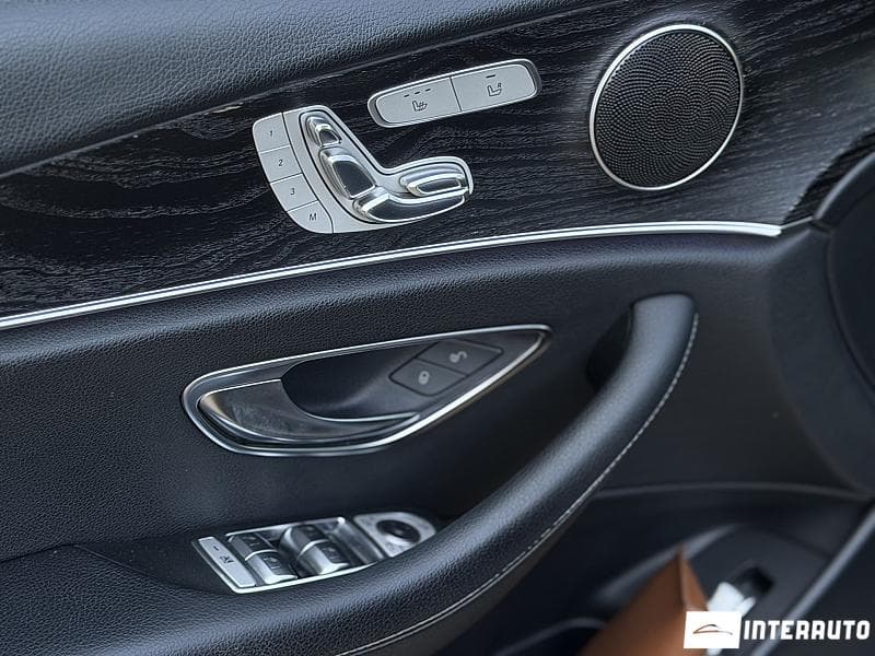 2017 Mercedes E 220 — Miniatură 9