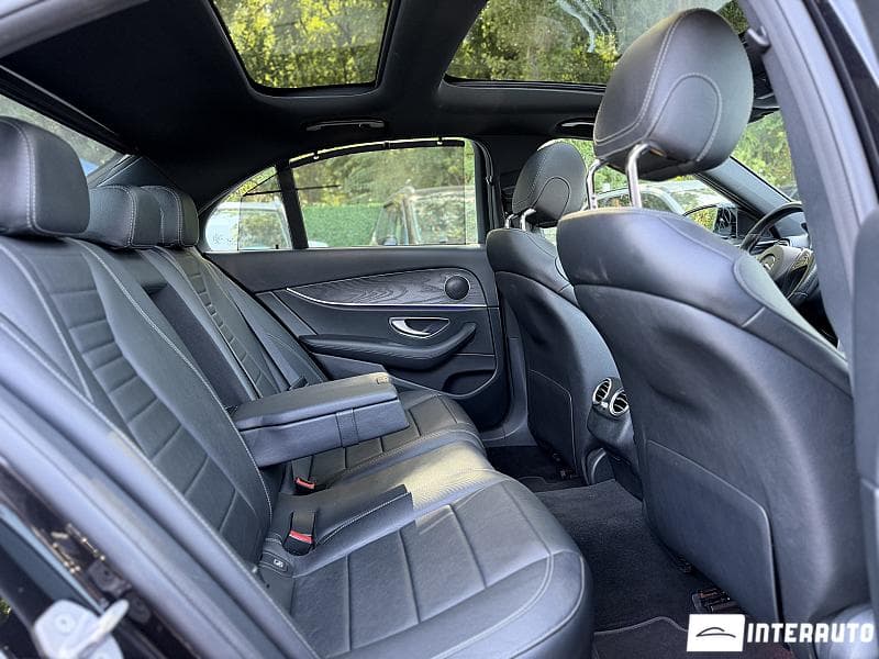 2017 Mercedes E 220 — Miniatură 18