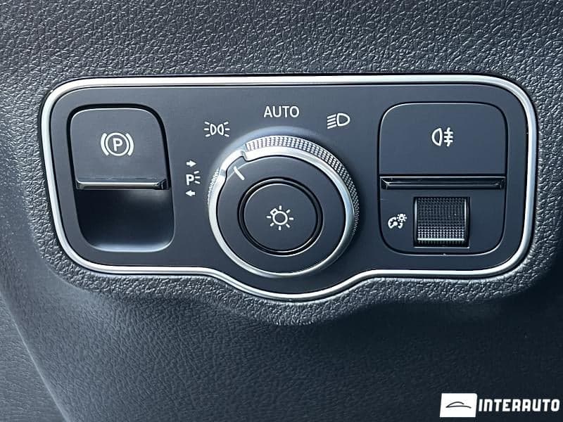 2022 Mercedes GLB 200d — Miniatură 14