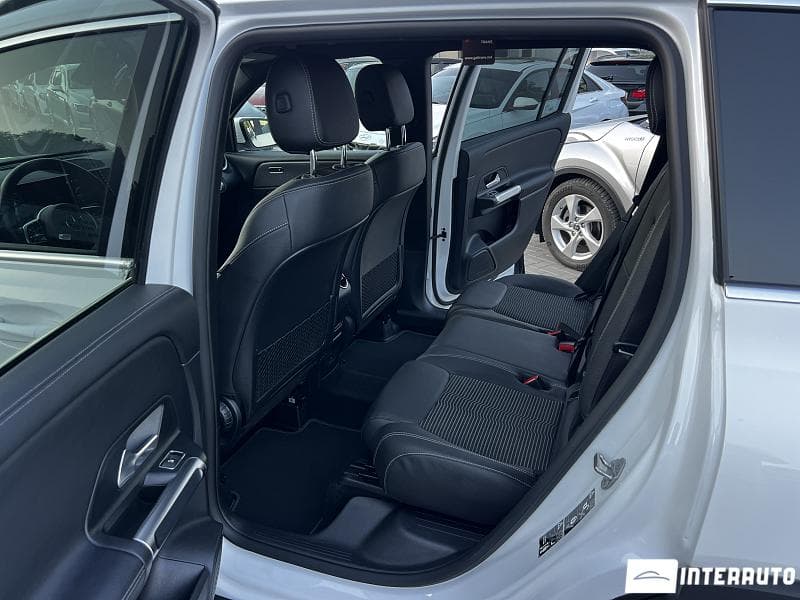 2022 Mercedes GLB 200d — Miniatură 8