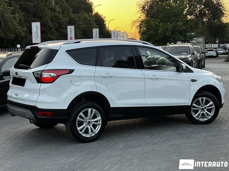2017 Ford Kuga — Miniatură 4