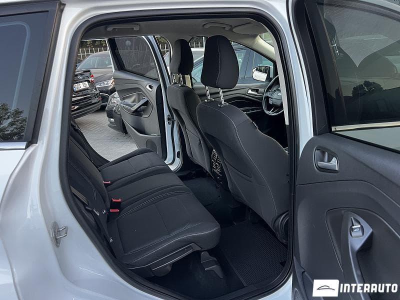 2017 Ford Kuga — Miniatură 9