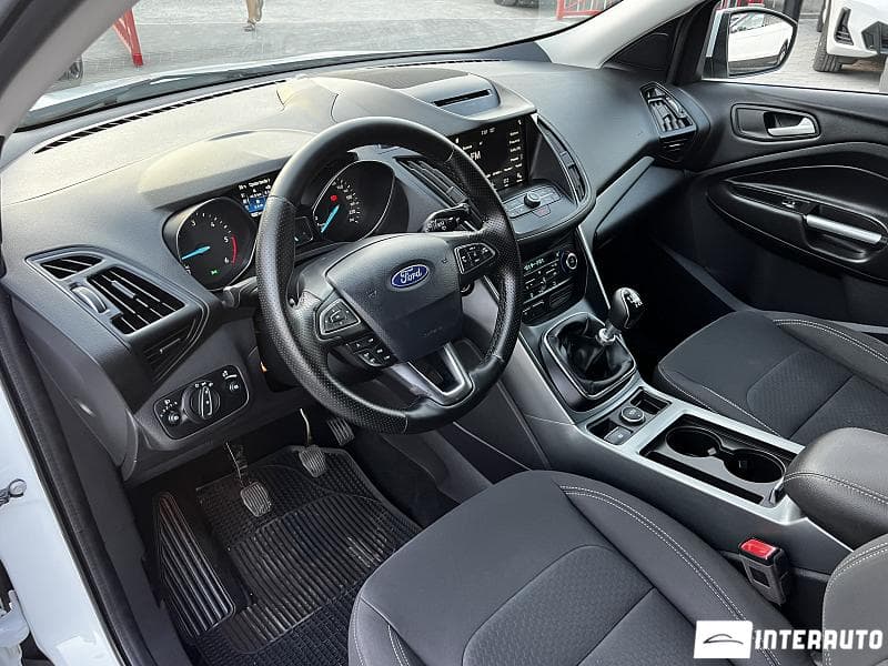 2017 Ford Kuga — Miniatură 5