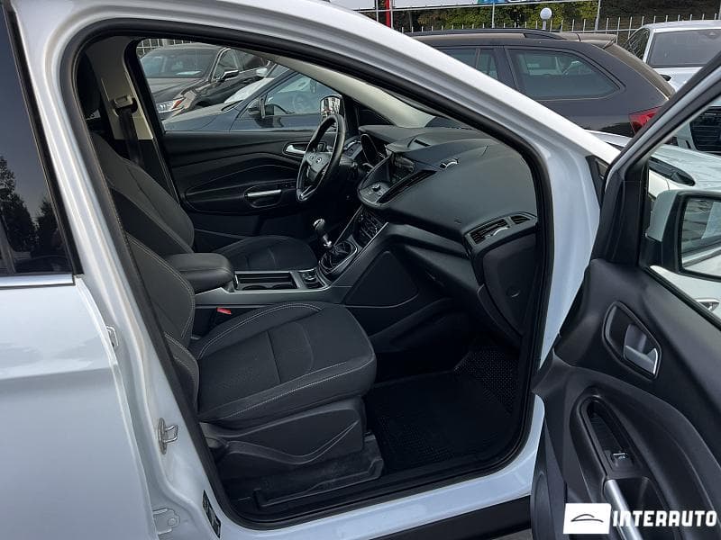 2017 Ford Kuga — Miniatură 7