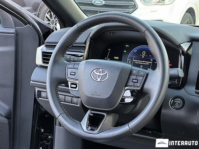 Toyota Camry 2025 — Миниатюра 7