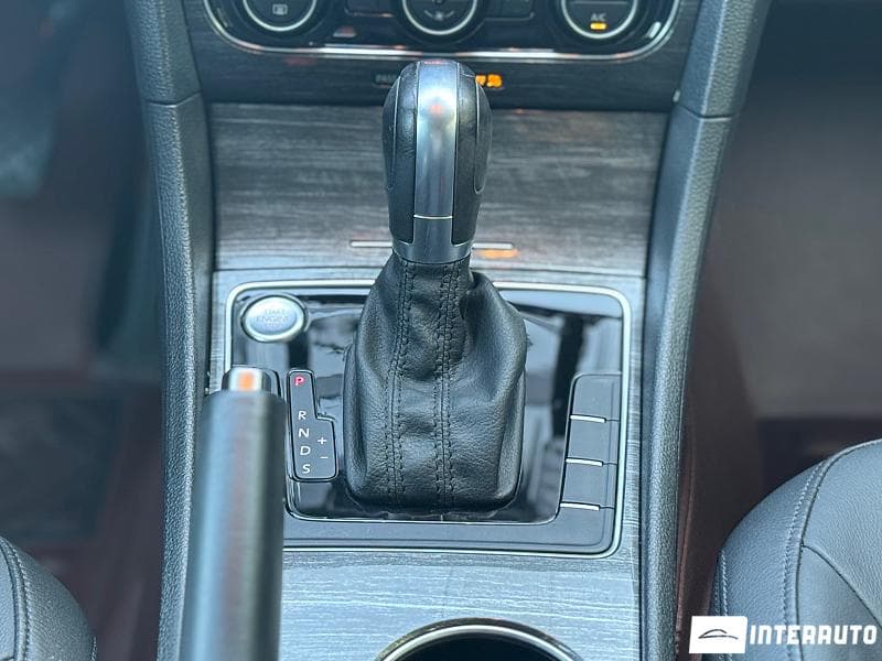 2018 Volkswagen Passat — Miniatură 16