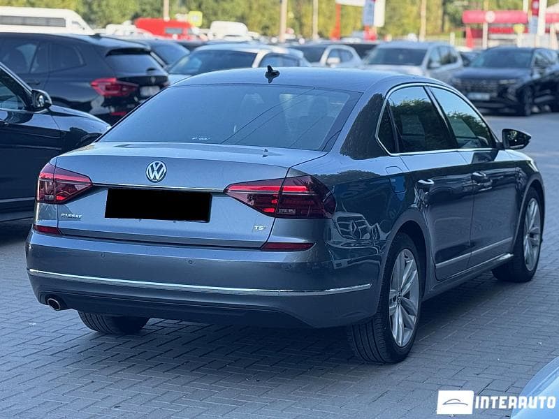 2018 Volkswagen Passat — Miniatură 4